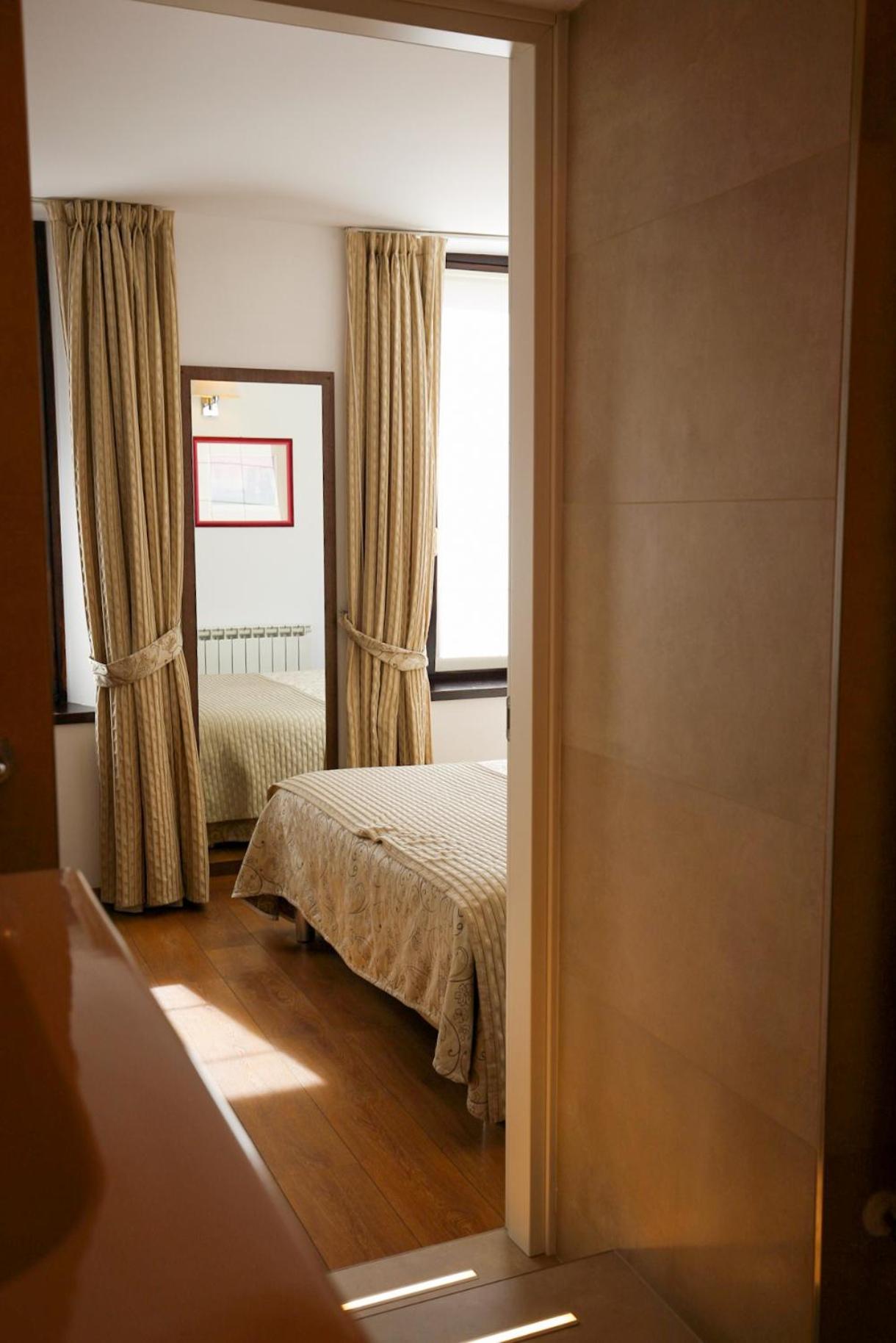 Albergo Antica Locanda กลูโซเน ภายนอก รูปภาพ