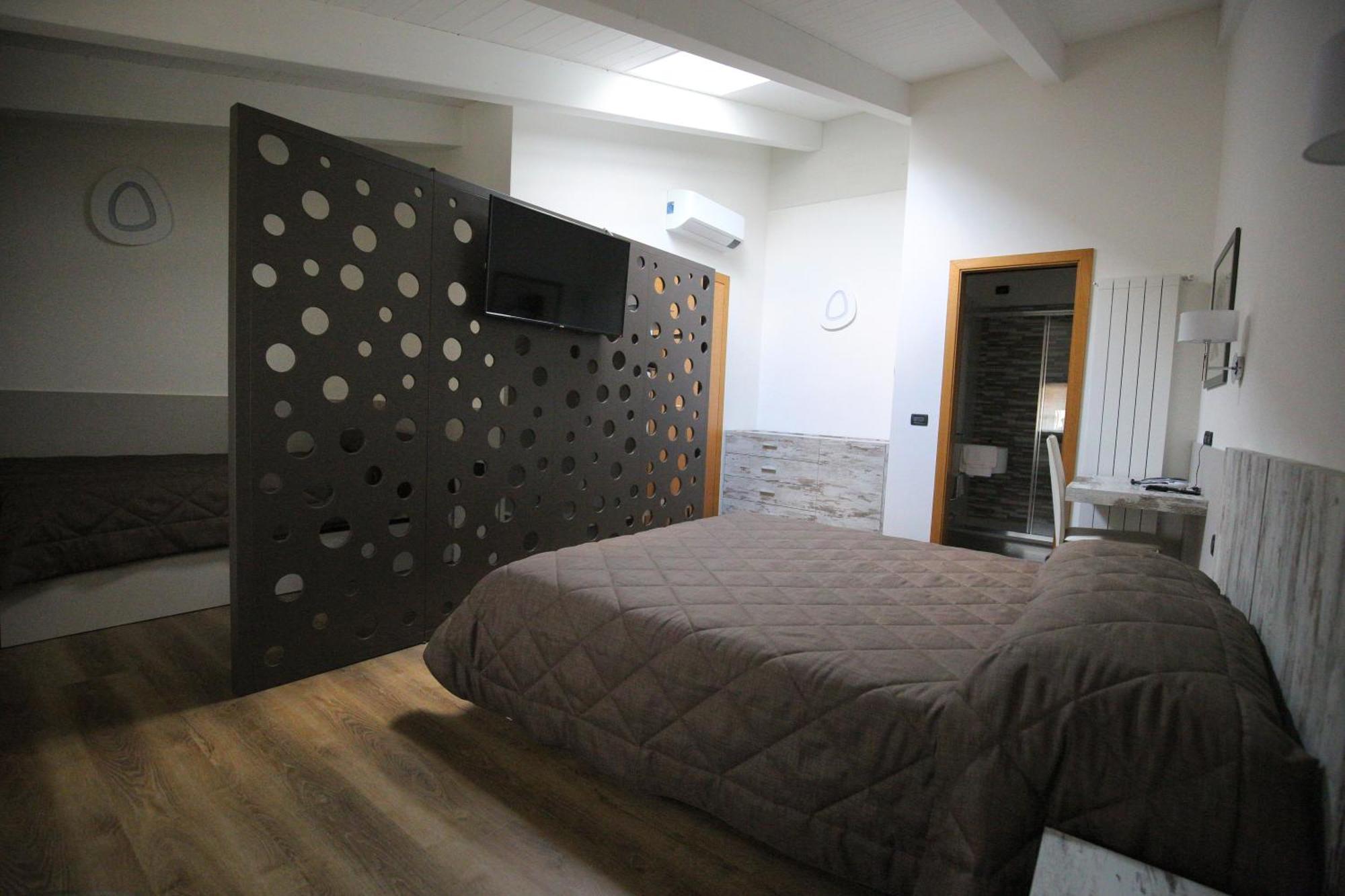 Albergo Antica Locanda กลูโซเน ภายนอก รูปภาพ